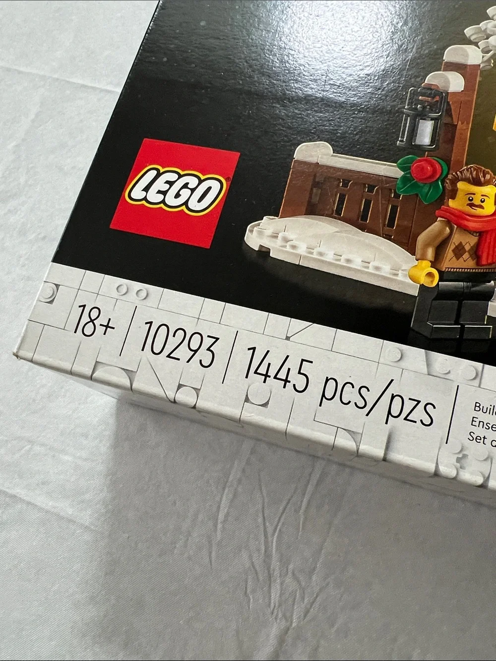 LEGO | Santa's Visit Holiday House Blue & White 10293 Collectible NWT Ages 18+